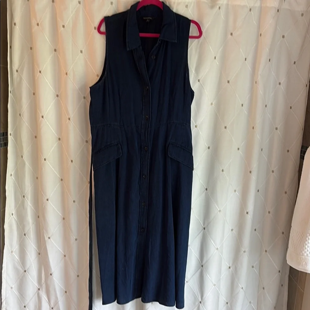 BANANA REPUBLIC Sleeveless lightweight Denim/lyocell Button-Up dress. - Picture 1 of 7